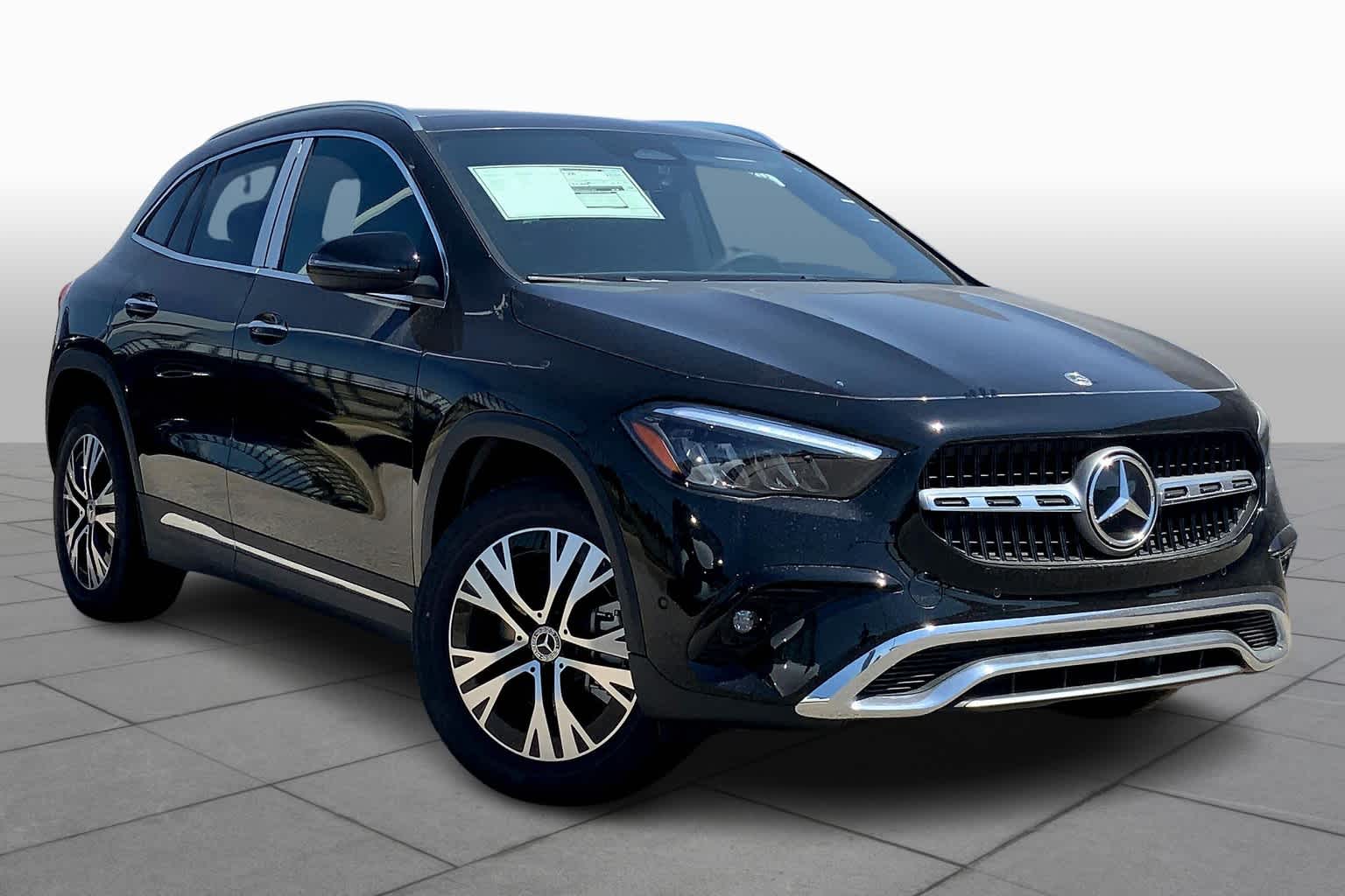 2025 Mercedes Benz GLA 250 4MATIC photo 2