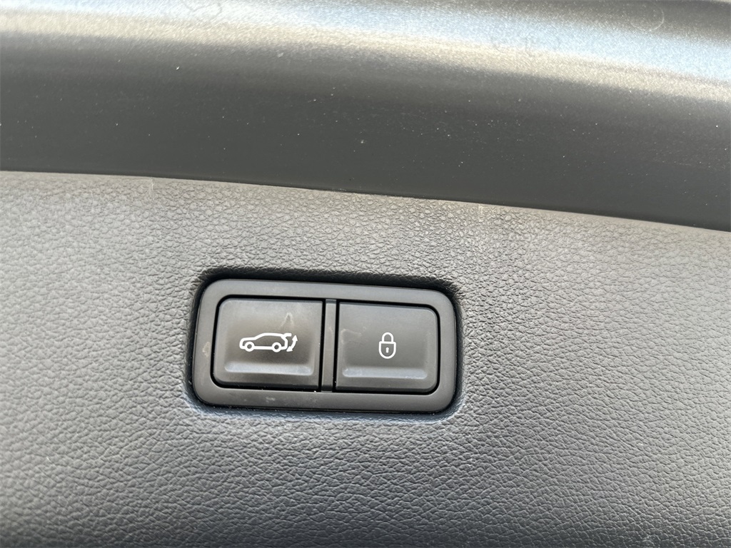 2023 Genesis GV80 2.5T AWD Advanced photo 31