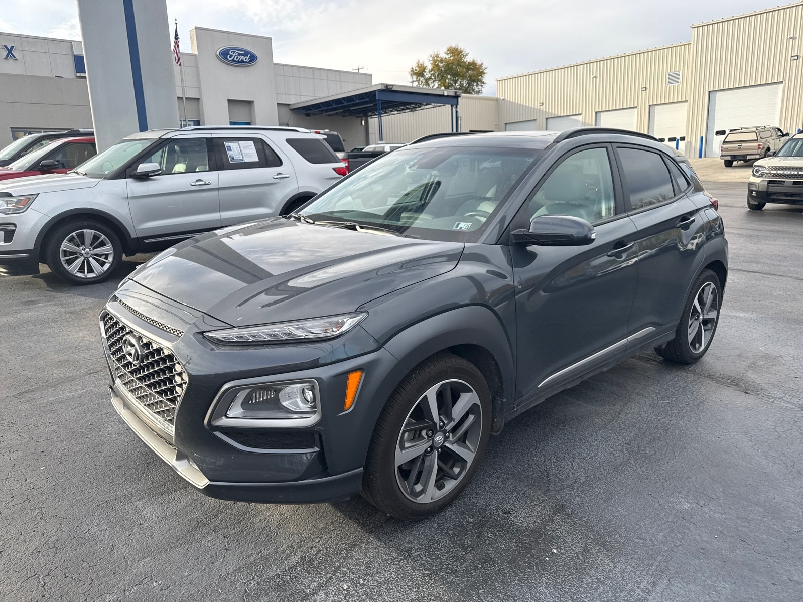 2021 Hyundai Kona Limited photo 2