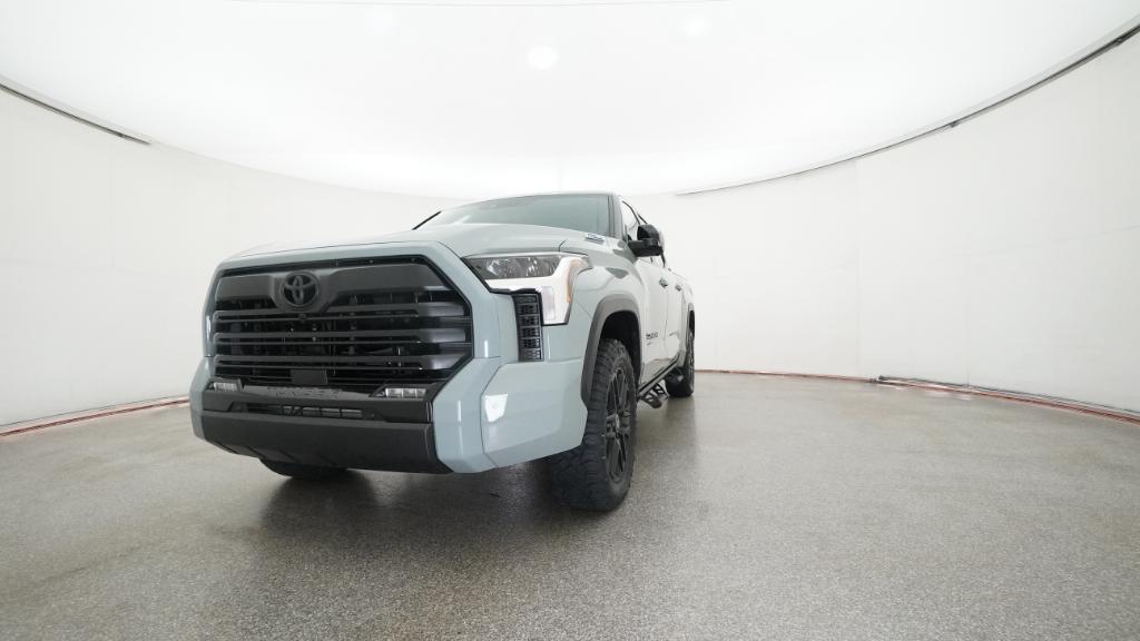 2026 Toyota Tundra Limited CrewMax photo 4