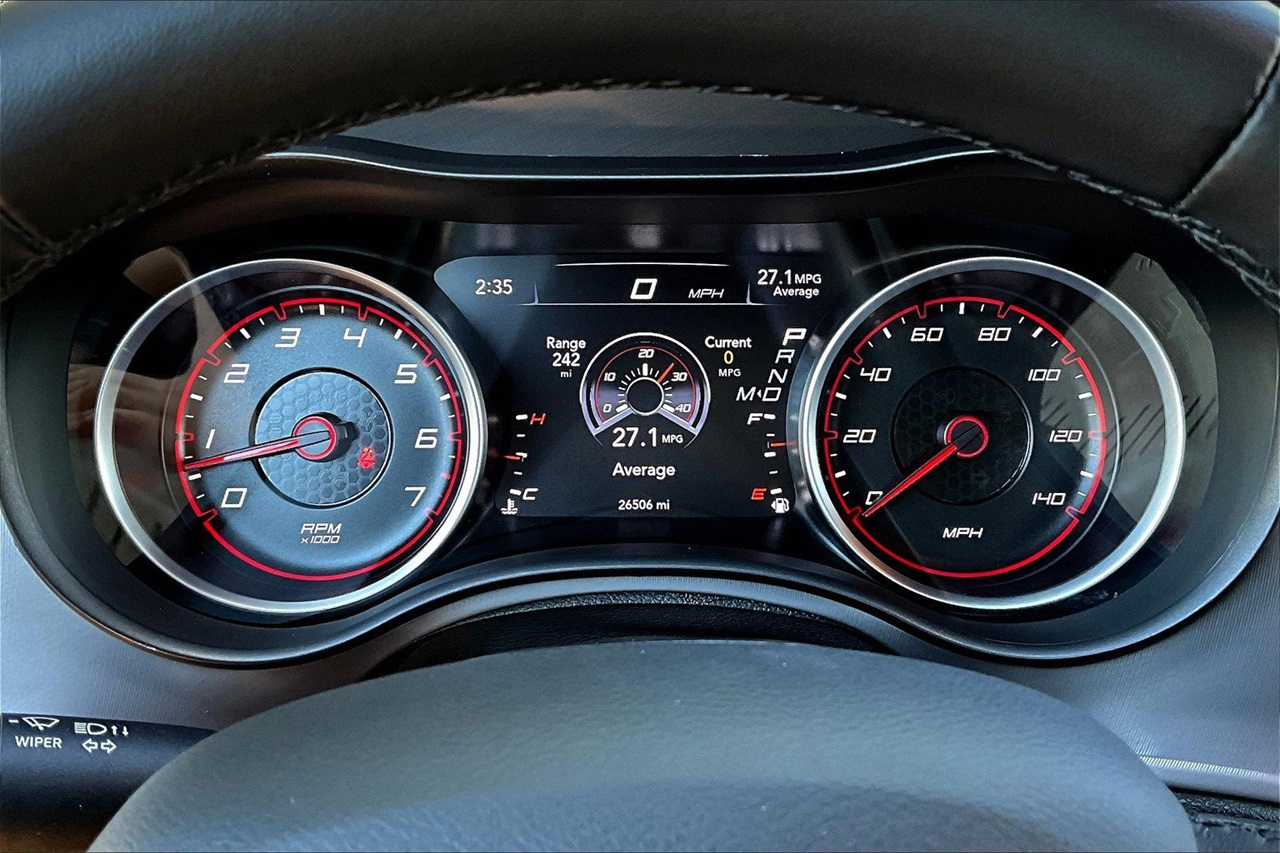 2023 Dodge Charger SXT photo 9