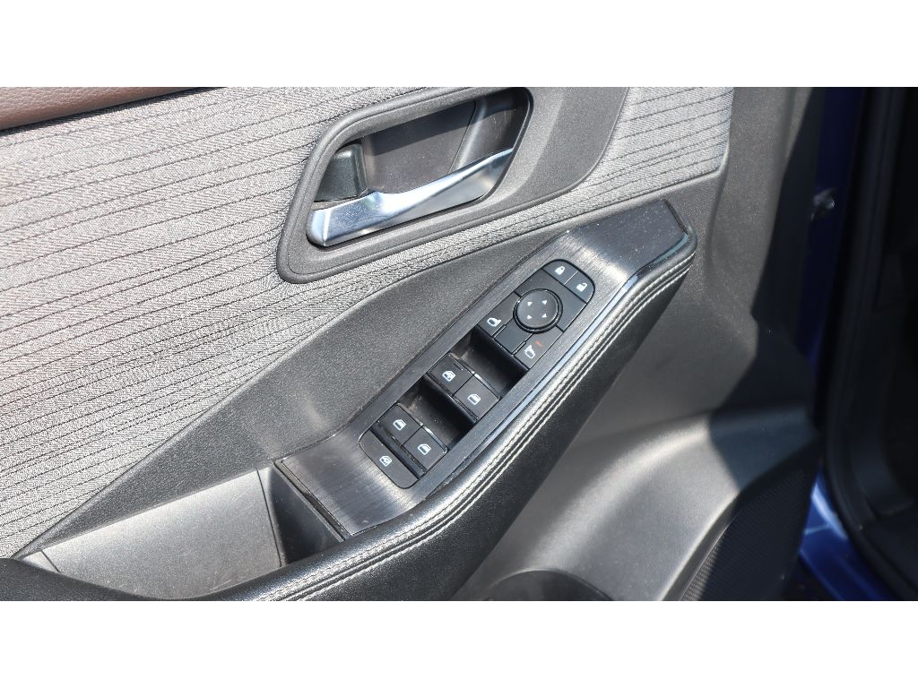 2023 Nissan Rogue SV photo 10