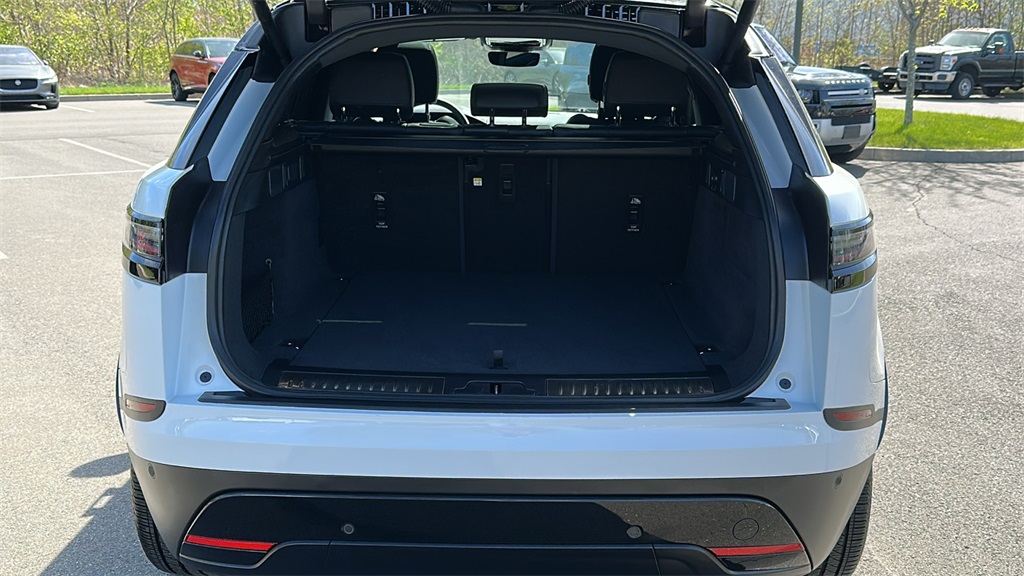 2025 Land Rover Range Rover Velar S photo 26