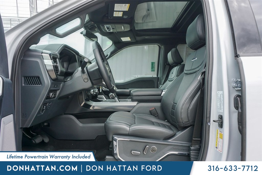 2025 Ford F-150 Platinum photo 3