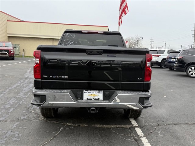 2026 Chevrolet Silverado 1500 LT photo 4