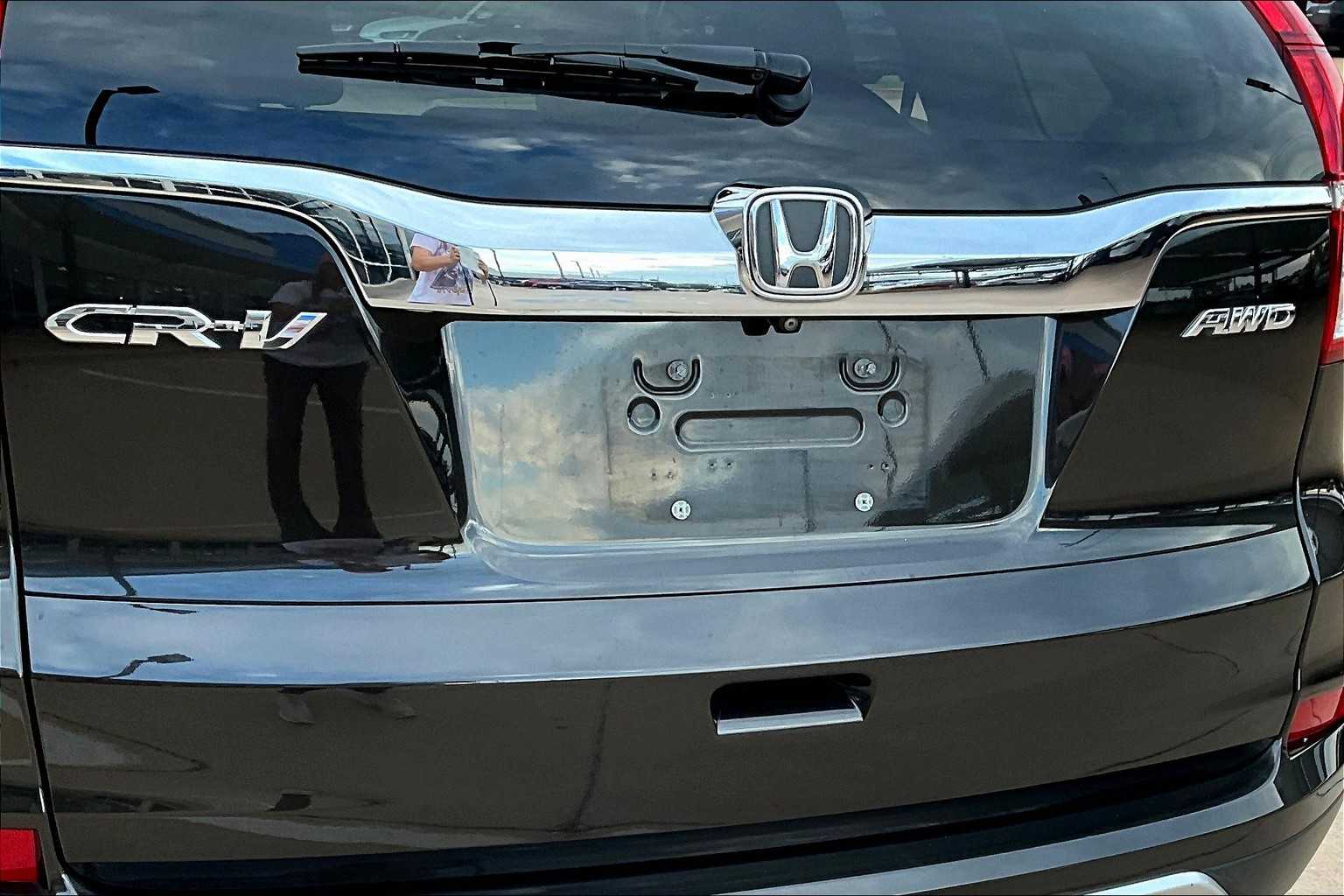 2015 Honda CR-V EX-L photo 29