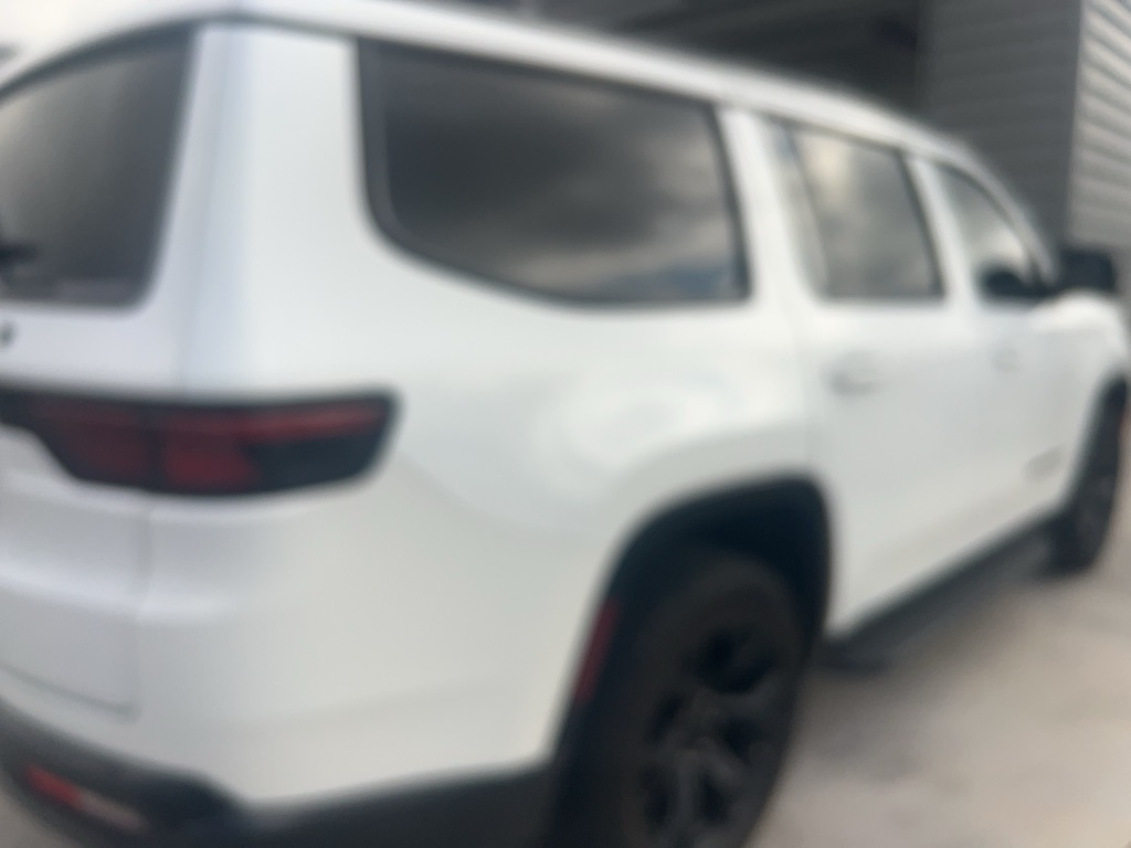2023 Jeep Wagoneer Series II photo 7