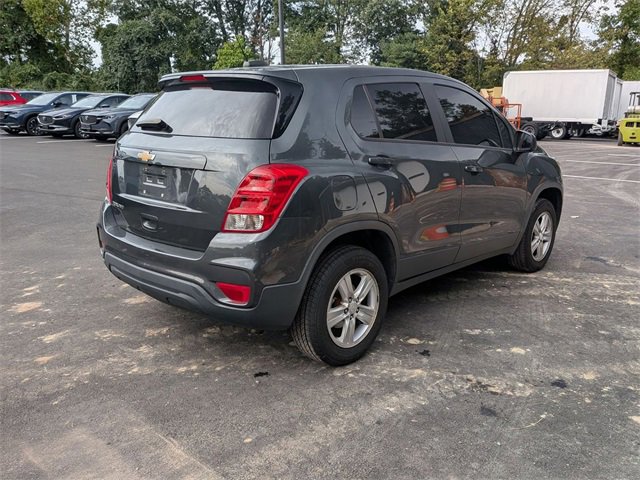 2020 Chevrolet Trax LS photo 3