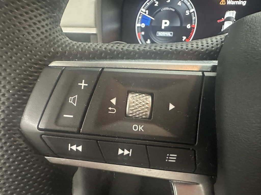 2023 Mitsubishi Outlander SEL photo 24