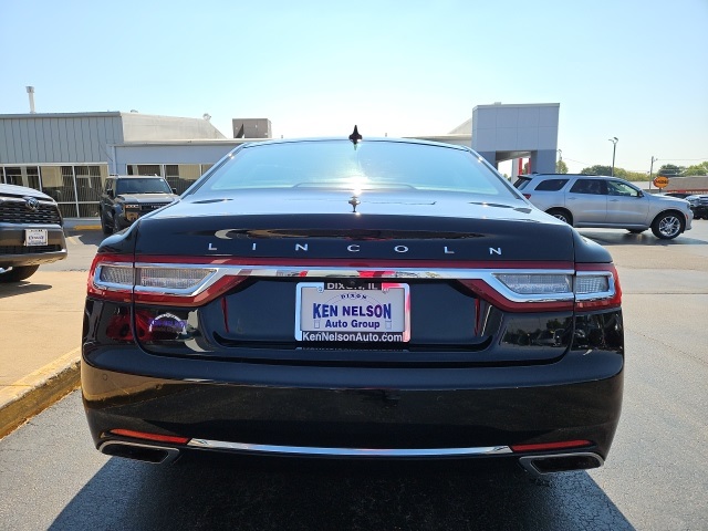 2020 Lincoln Continental photo 3