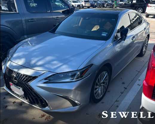 2022 Lexus ES 350 Ultra Luxury's photo