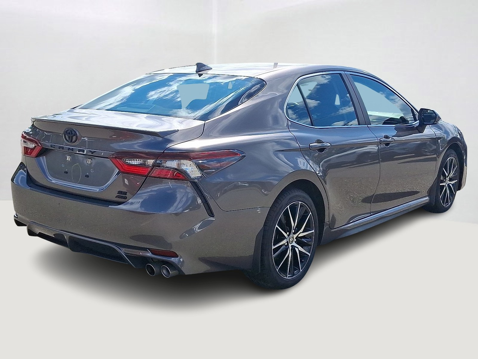 2023 Toyota Camry SE photo 4