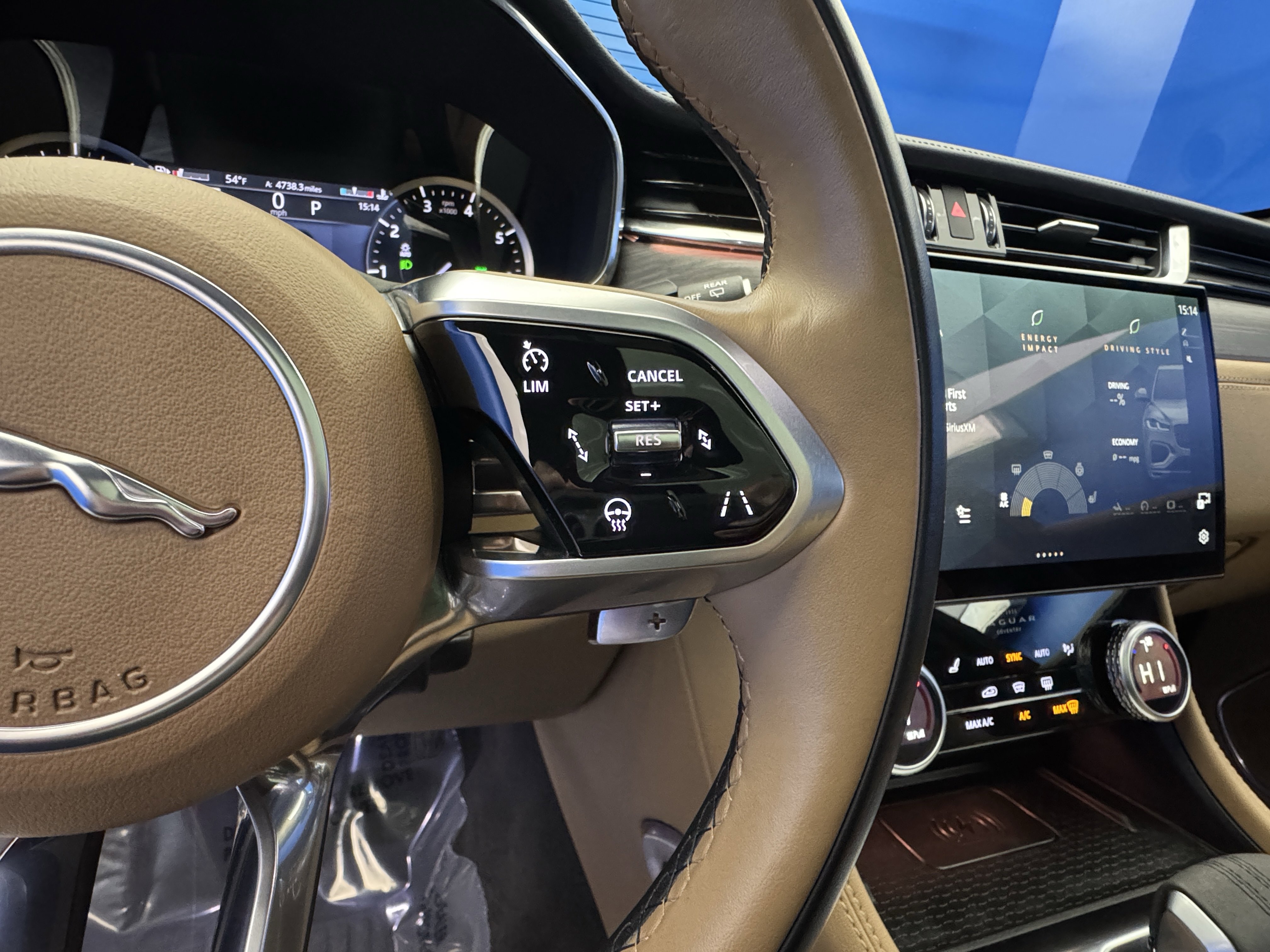 2023 Jaguar F-PACE P250 S photo 4