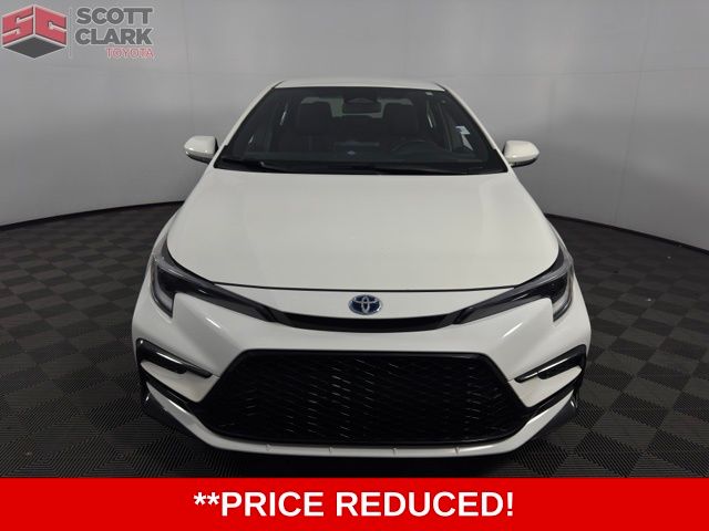 2025 Toyota Corolla Hybrid SE photo 2