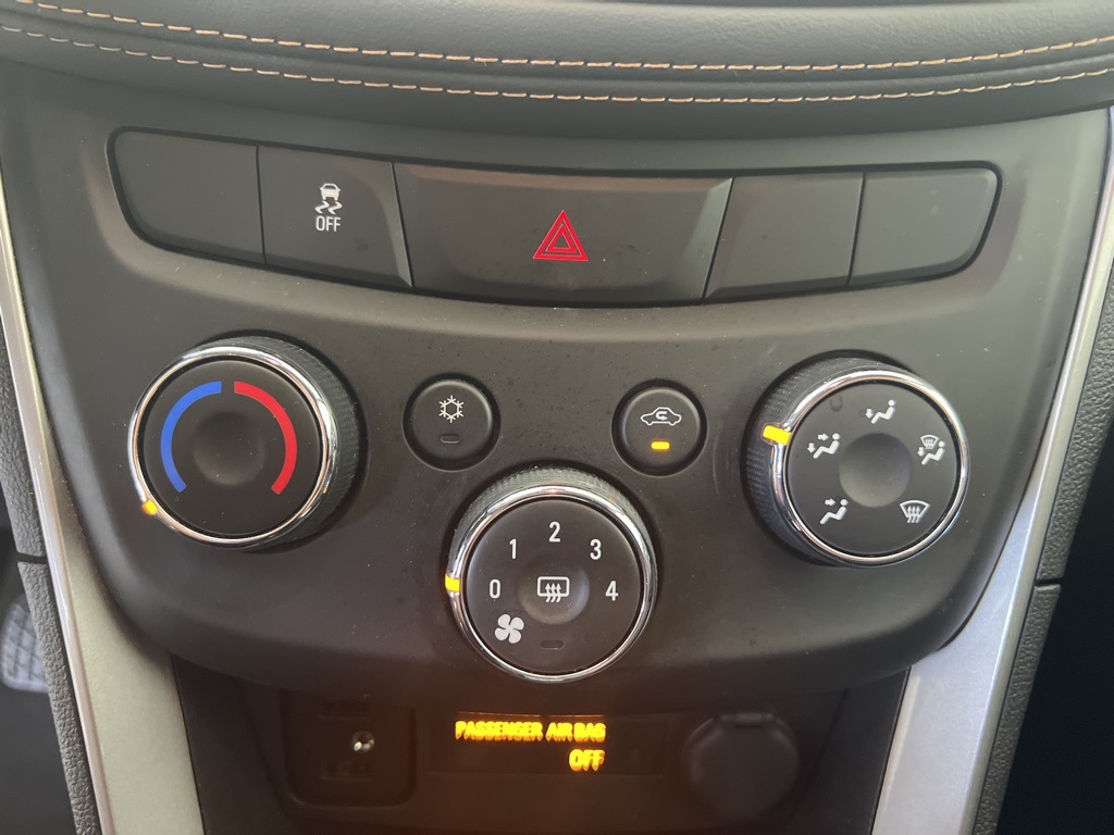 2022 Chevrolet Trax LS photo 21