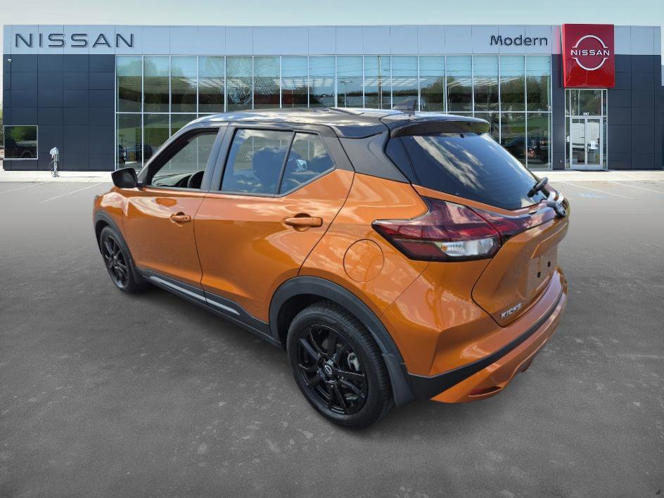 2023 Nissan Kicks SR photo 7