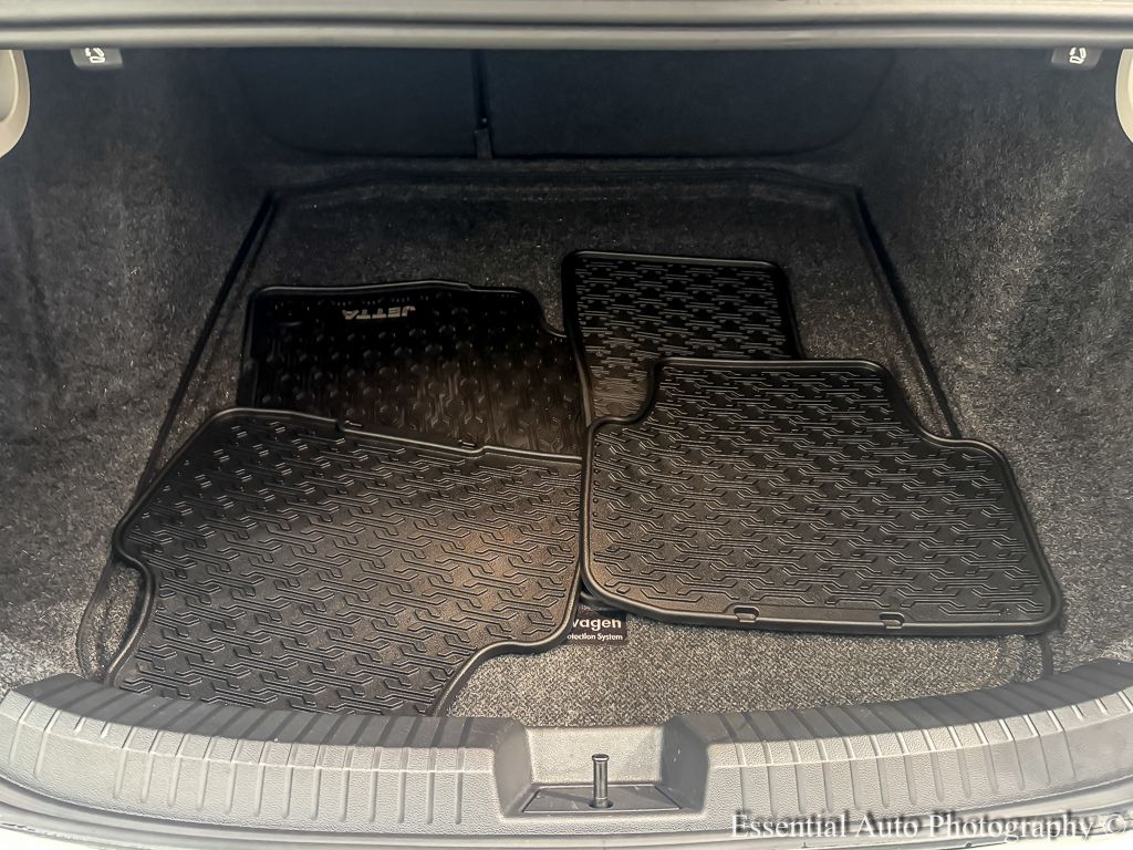 2024 VOLKSWAGEN JETTA - Image 27