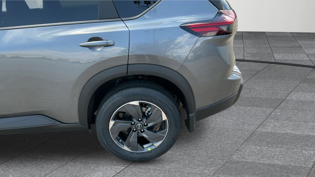 2026 Nissan Rogue SV photo 12
