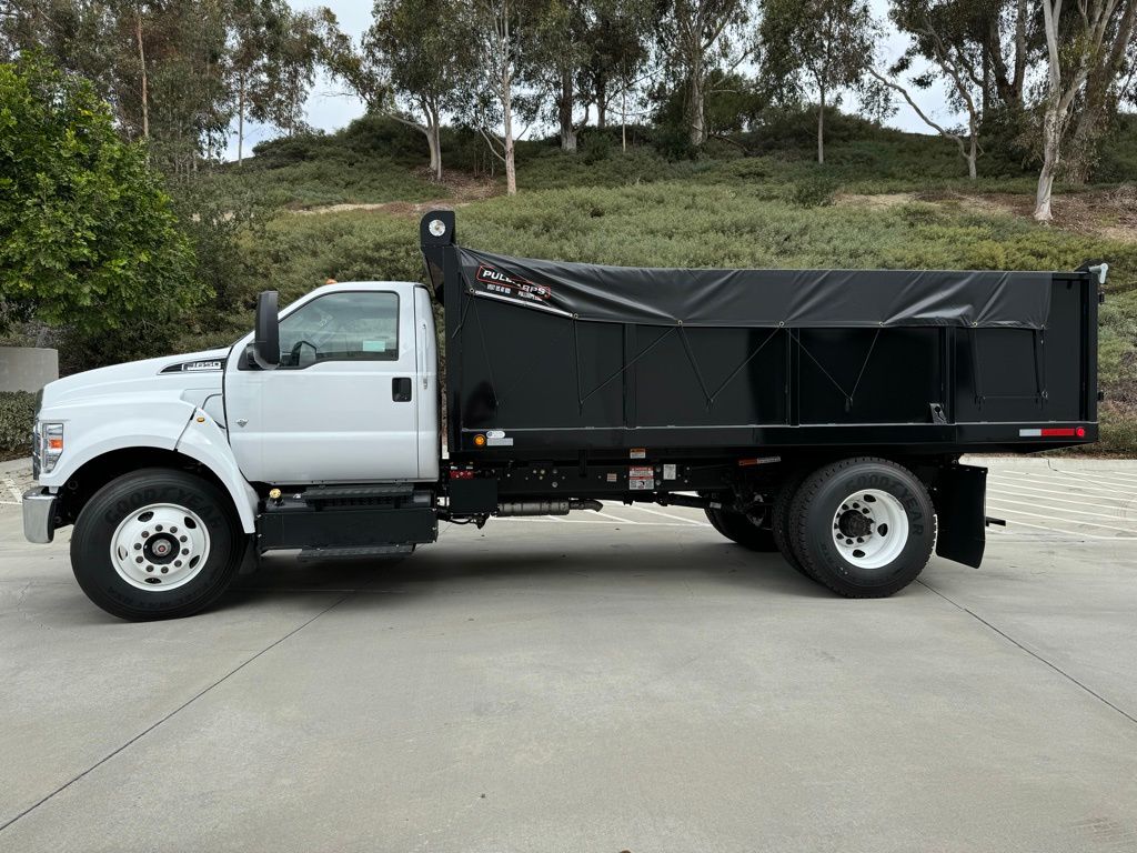 2025 Ford F-650 XL photo 8