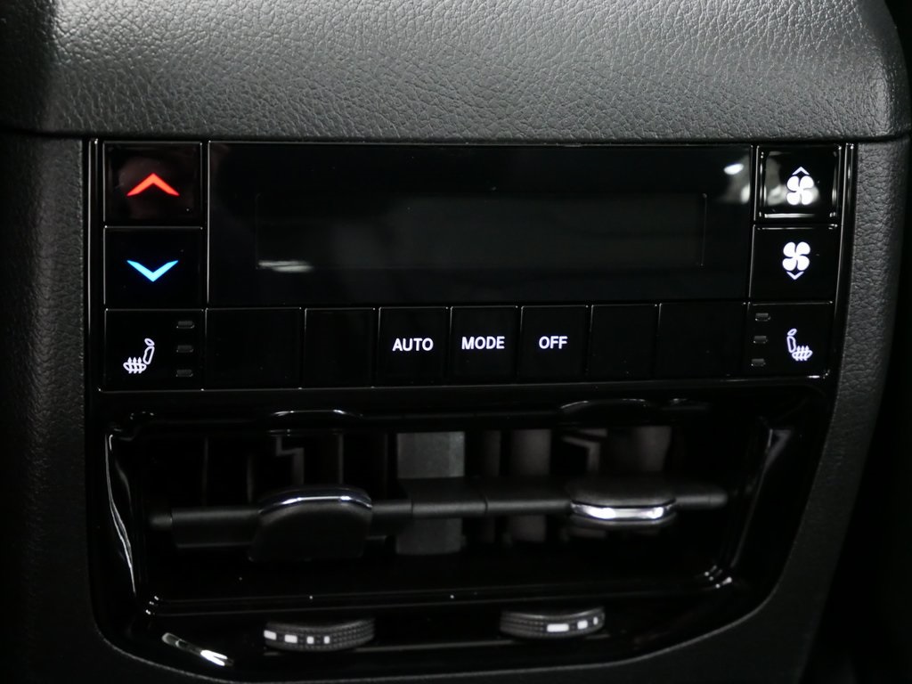 2025 Jeep Grand Cherokee Limited photo 12