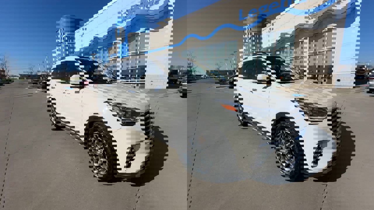 Used 2017 Hyundai Santa Fe Limited Ultimate with VIN KM8SRDHF4HU235127 for sale in Kansas City