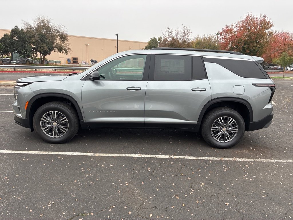 2026 Chevrolet Traverse photo 4