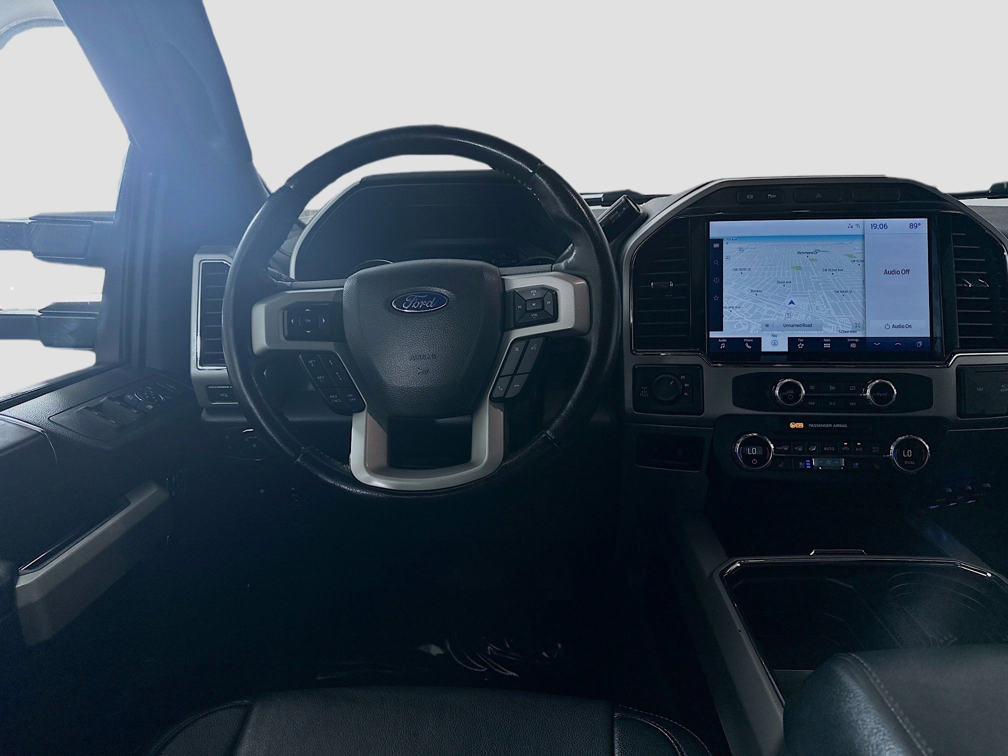 2022 Ford F-250 Lariat photo 19