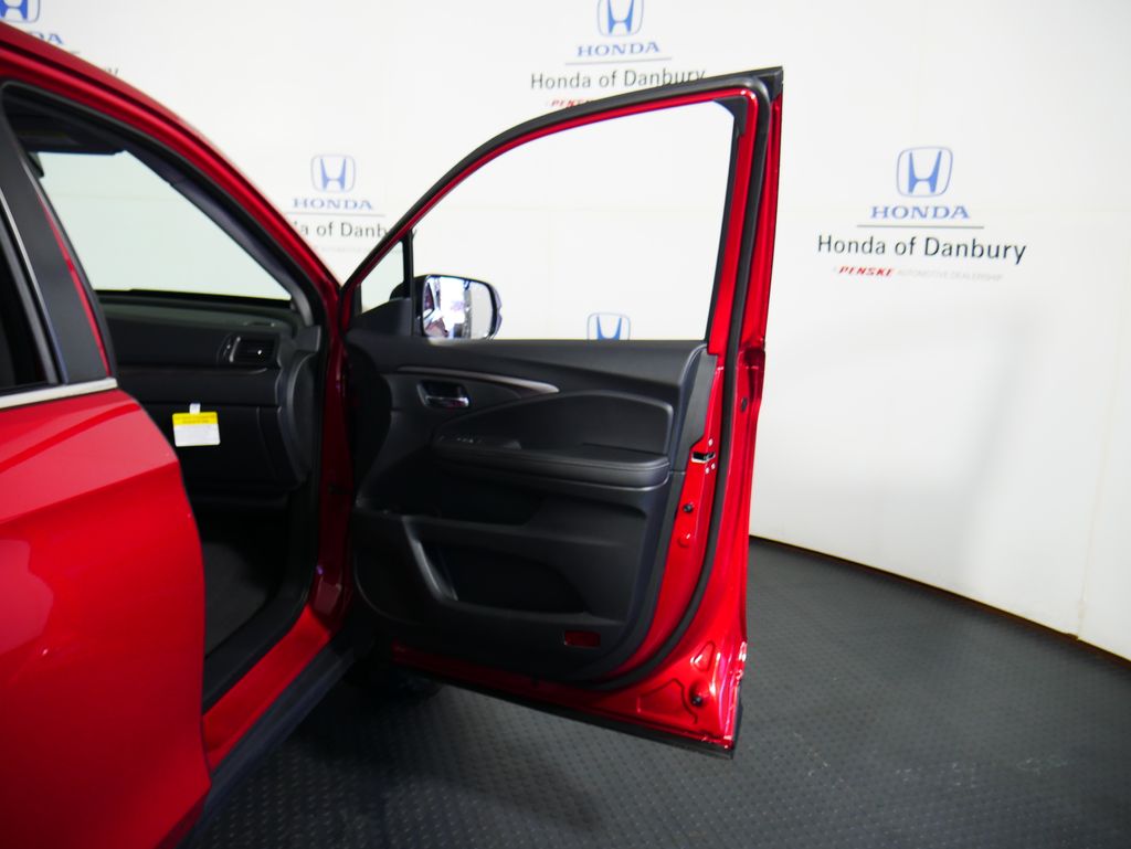 2025 Honda Ridgeline RTL photo 4