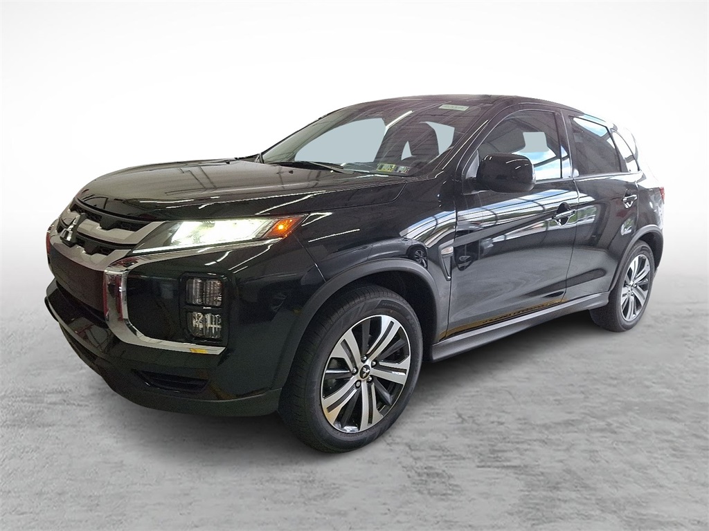 2025 Mitsubishi Outlander Sport ES photo 2