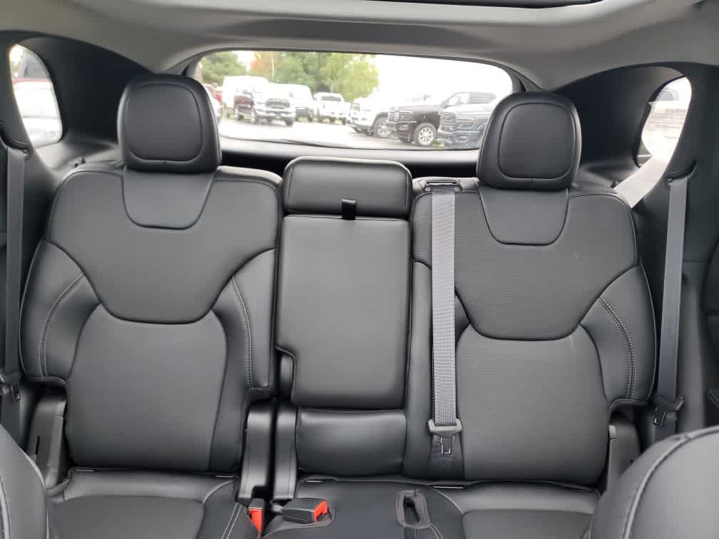 2022 Jeep Cherokee Limited photo 7