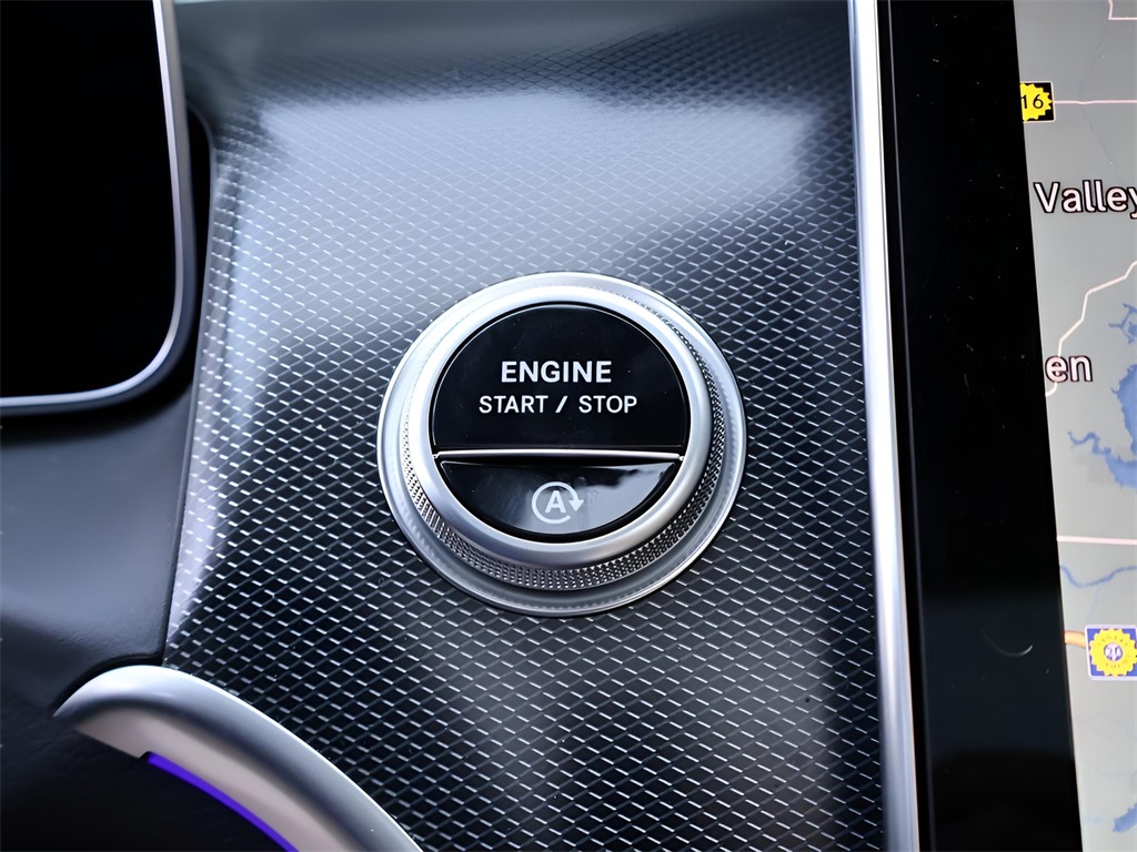 2025 Mercedes Benz GLC 300 4MATIC photo 30