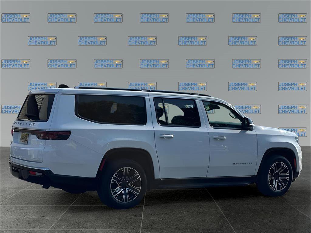 2024 Jeep Wagoneer L Series II photo 4