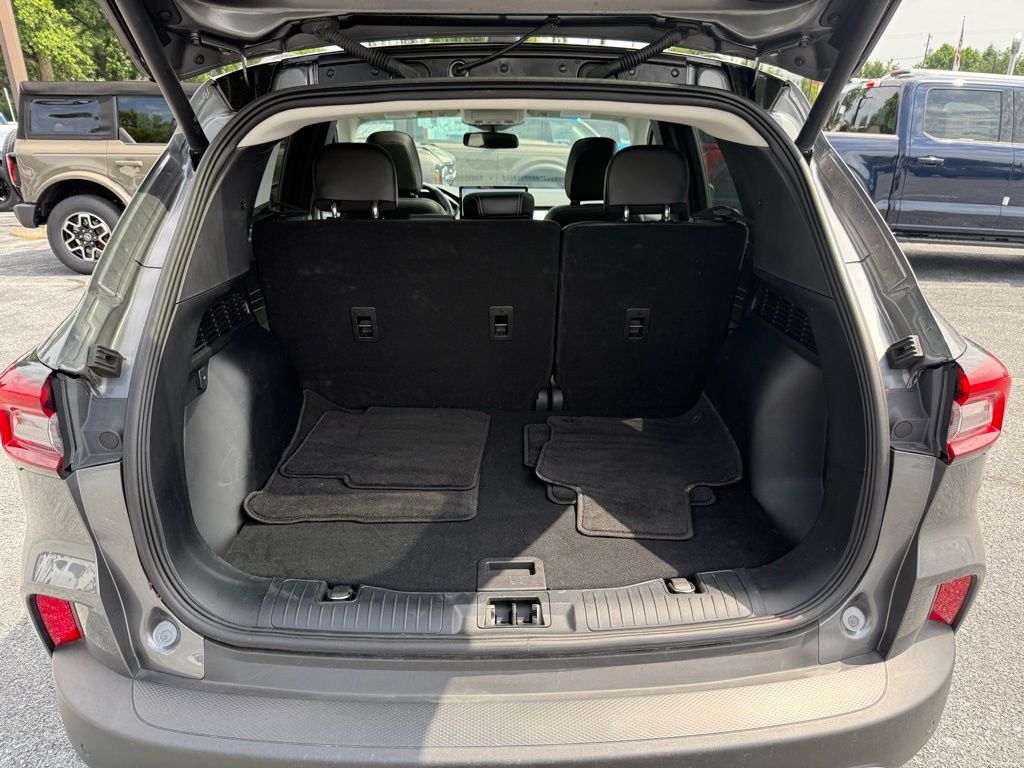 2023 Ford Escape Platinum photo 28