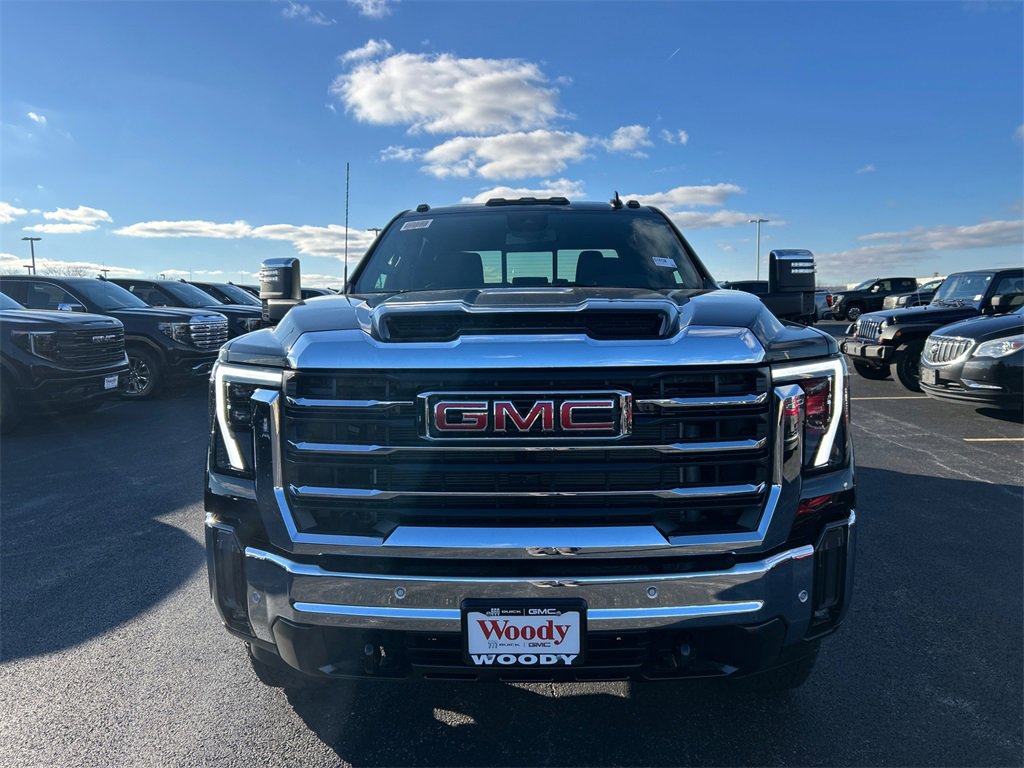 2026 Gmc Sierra HD SLT photo 3