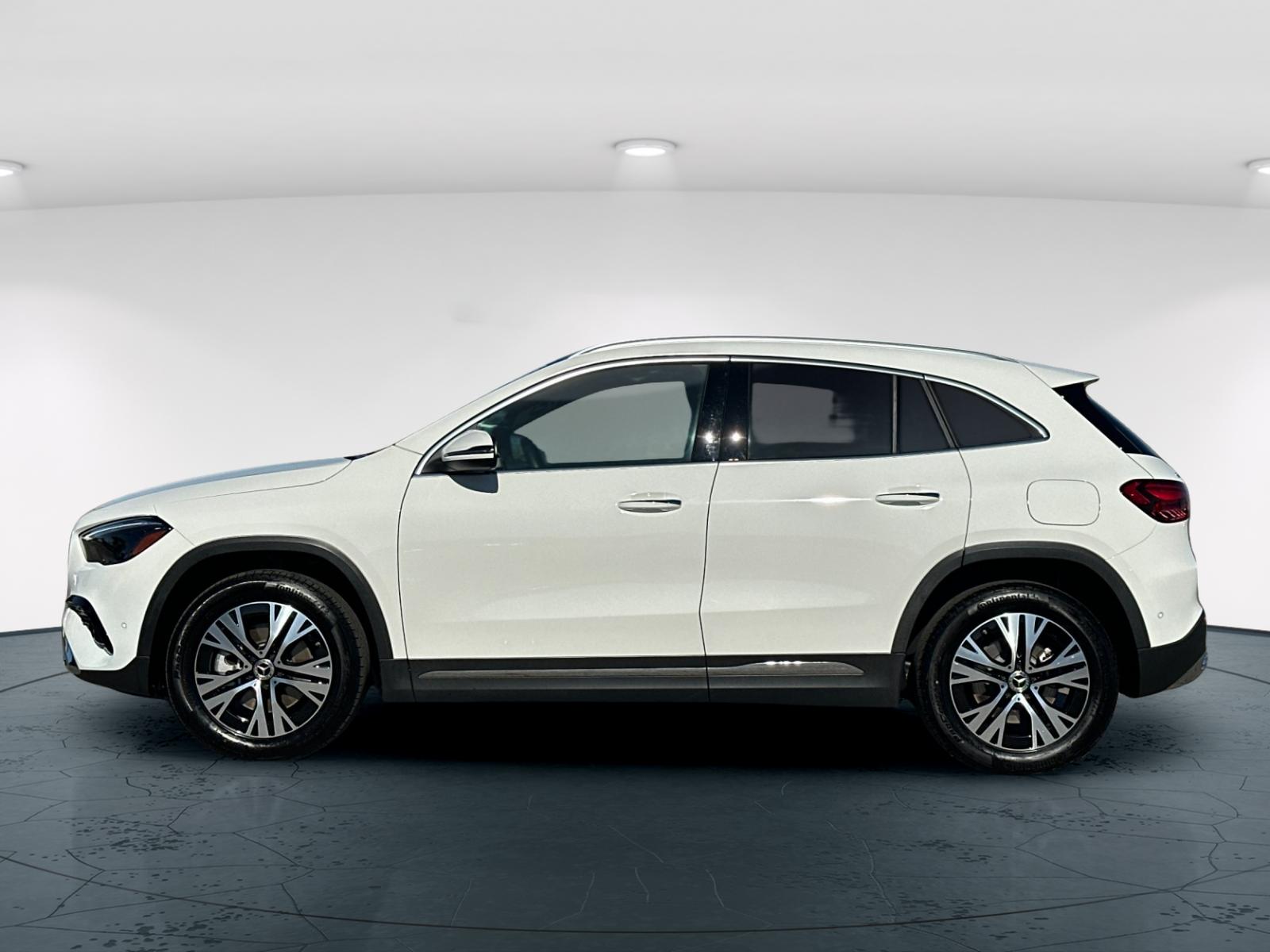 2025 Mercedes Benz GLA 250 4MATIC photo 4
