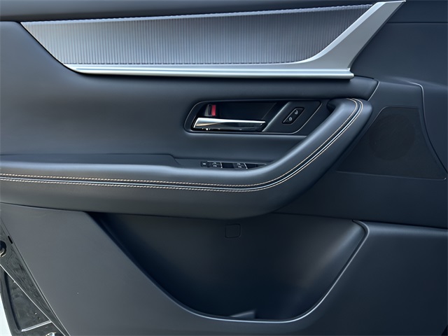 2025 Mazda CX-90 Premium photo 9