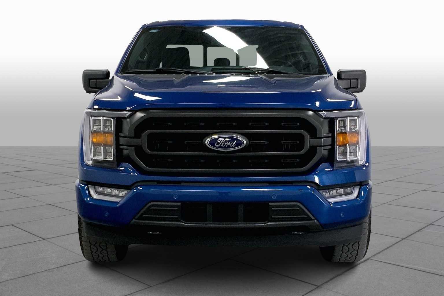 2023 Ford F-150 XLT photo 4