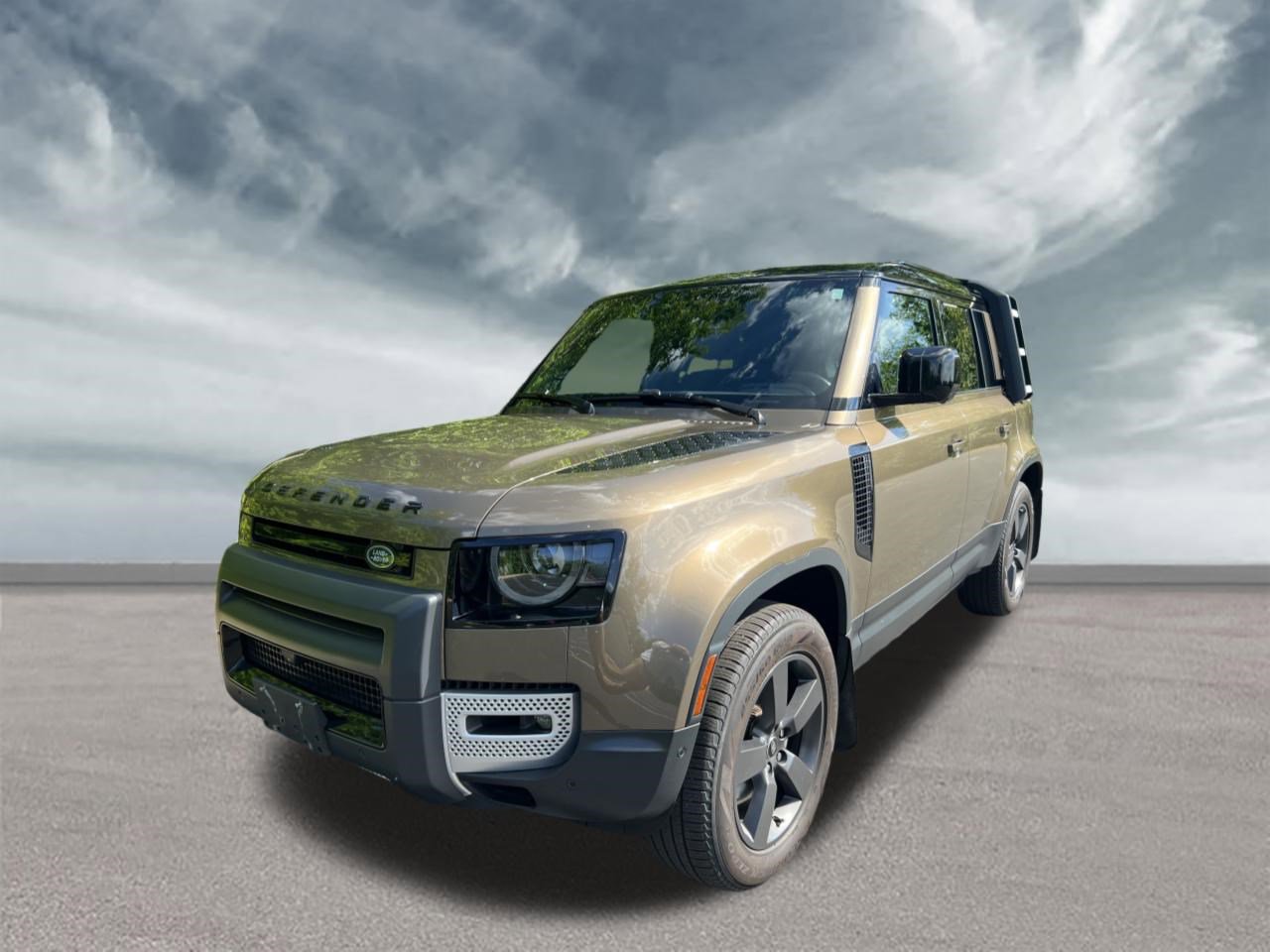 2023 Land Rover Defender S's photo