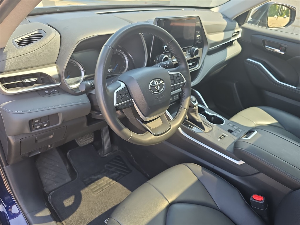 2024 Toyota Highlander Hybrid XLE photo 15