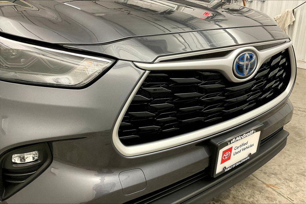 2022 Toyota Highlander Hybrid XLE photo 28