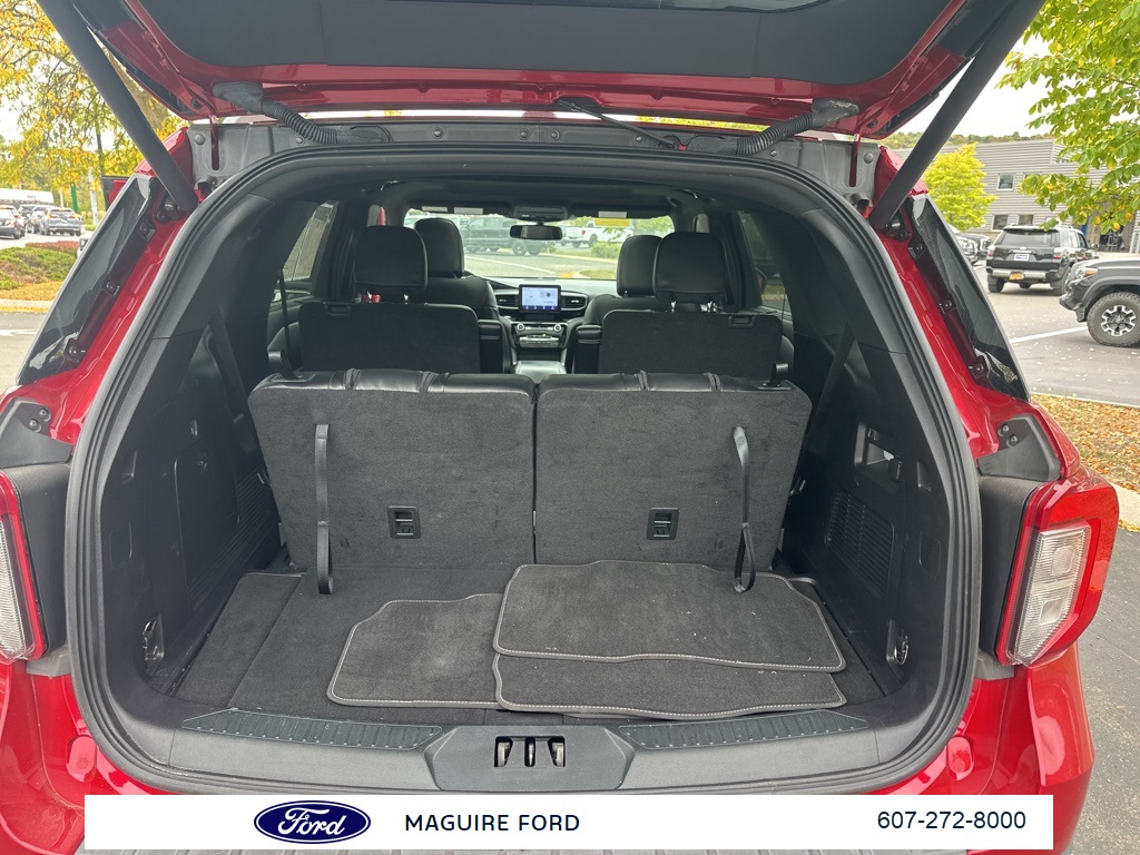 2022 Ford Explorer ST photo 12