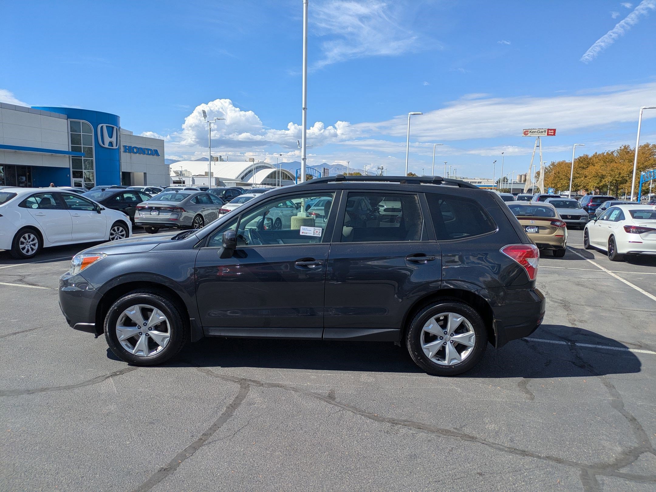 2016 Subaru Forester 2.5i Premium photo 6