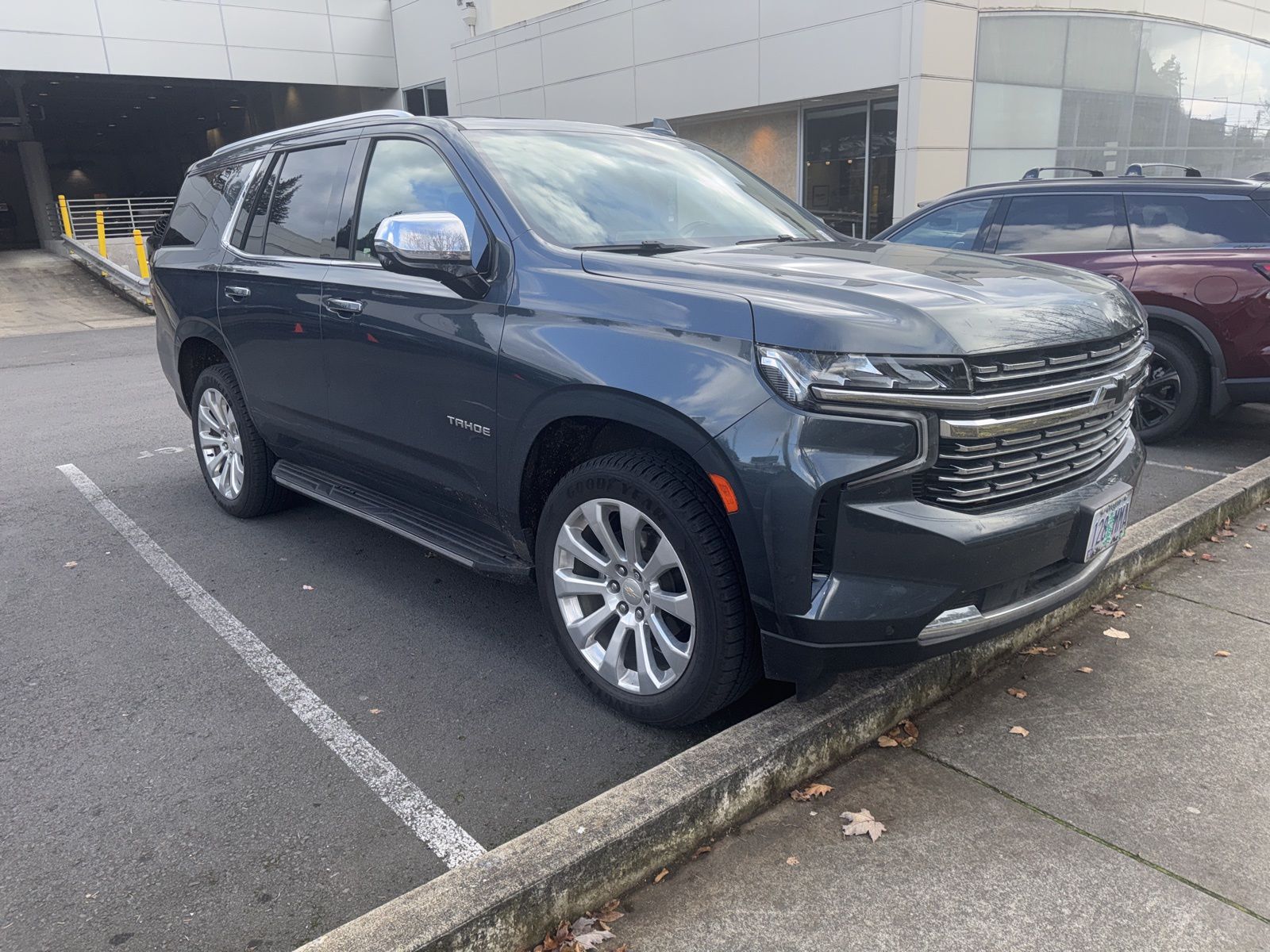 2021 Chevrolet Tahoe Premier photo 3