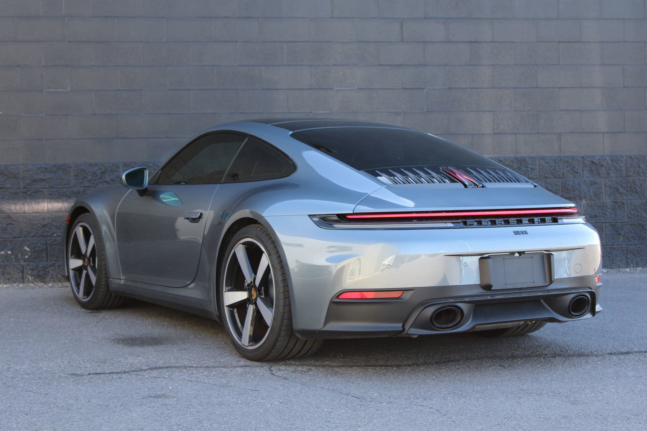 2025 Porsche 911 photo 3