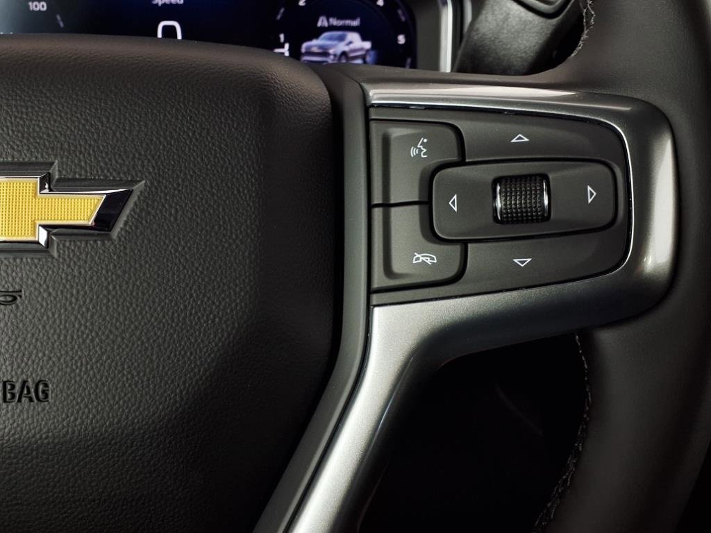 2026 Chevrolet Silverado 1500 LT photo 9