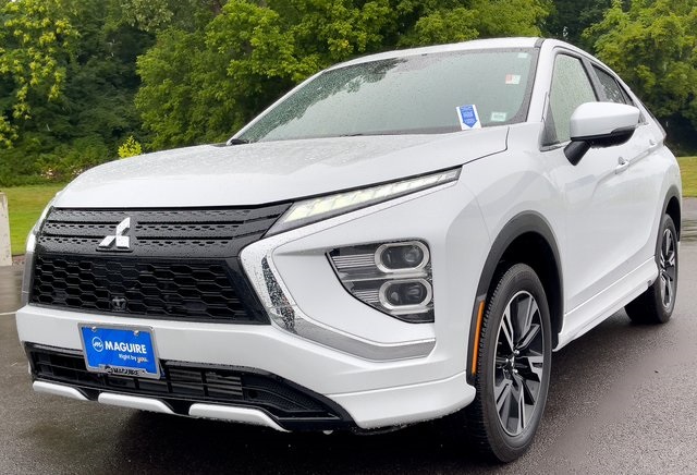 2024 Mitsubishi Eclipse Cross SEL photo 2