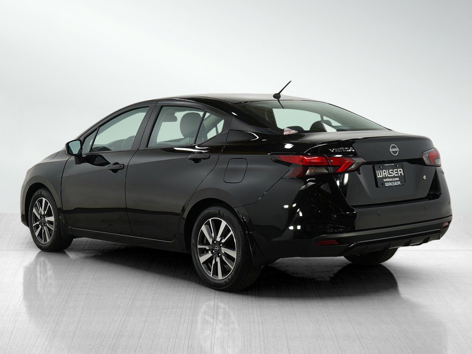 2024 Nissan Versa S photo 3