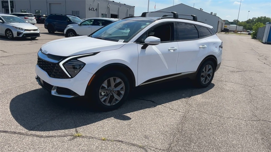 2025 Kia Sportage SX photo 4