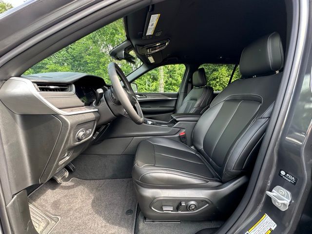 2025 Jeep Grand Cherokee Limited photo 23