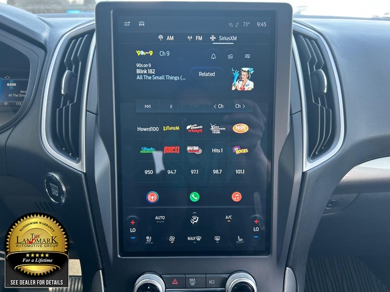 2023 Ford Edge SEL photo 17